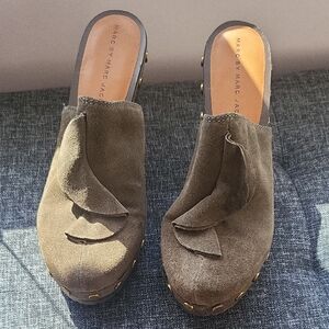 Marc by Marc Jacobs Women's Army Green Suede Clogs